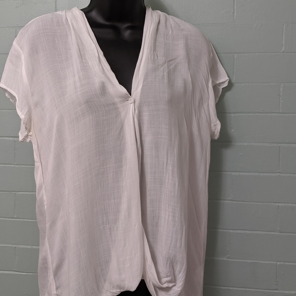 Cloth and stone Anthropologie flirty top size L